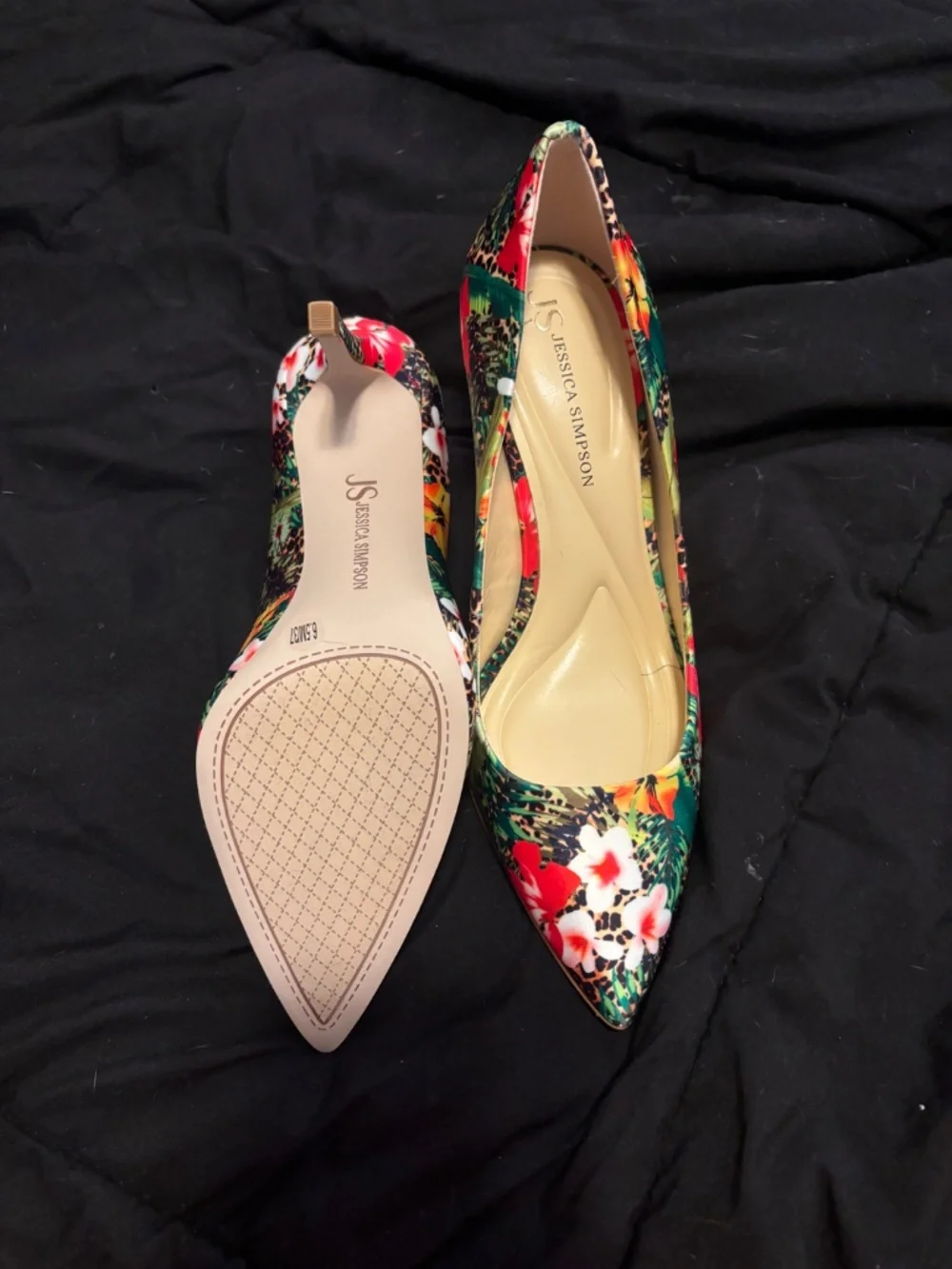 Jessica Simpson Heel 6.5 - Picture 3 of 3